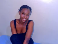 freakypetite cam preview