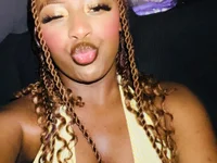 SexyBadGirl20 live cam preview