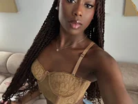 A M M Y cam preview