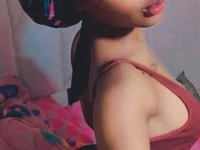 BestieBoomber cam preview