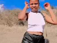 COCOaCURVESXO cam preview