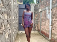 Africana_slim live cam preview