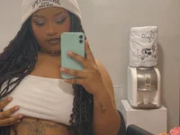 pretinha_peituda cam preview