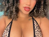 Kendra_curly cam preview