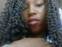 Thin-Thong_ live cam preview
