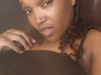 Queen_Kazi live cam preview