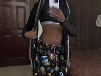 mavelous_mia cam preview
