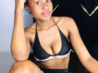 CreamyCaramelGrip live cam preview
