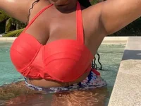 Juicytitty3 cam preview