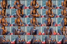 Layla_Amish1 stripchat Nasty Juicy Enchantress Wiggles her Bountiful Booty.