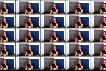 ReginaStar16 stripchat Caramel skinned Siren Gets Wet with Clit Stimulator.