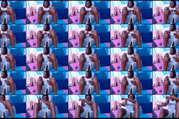 SexySlenderEbonyxxx stripchat Captivating Thicc Babe Winks her Bountiful Assets.