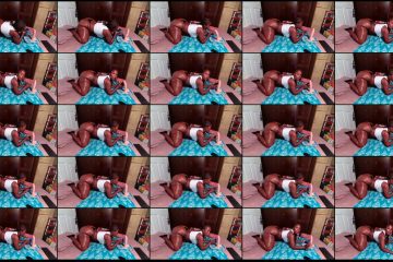 Smoochy_ stripchat Kinky Black Goddess Babe Flexes her Cushioned Cheeks Sensually.