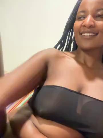 -Sonia Lovcams Stripchat Irresistible African Allure. -Sonia Ignites the screen! Lovcams heats up with this Ebony Webcam Babe