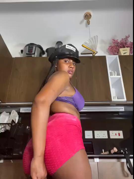 juicybatate Lovcams Voluptuous Sensual Hips 2024-02-25 17-17-43. juicybatate